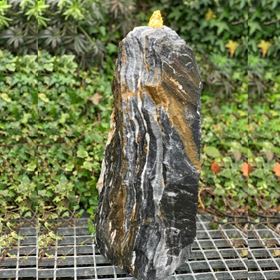Small Black Angel Monolith Water Feature Kit