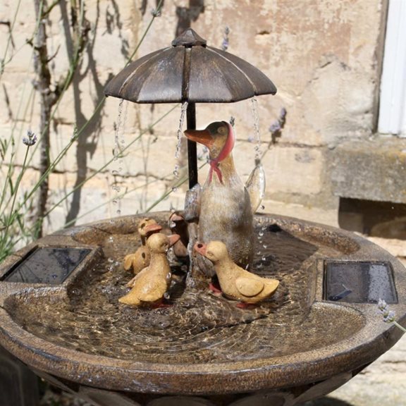 additional image for Umbrella Duck Family Birdbath Solar Water Feature